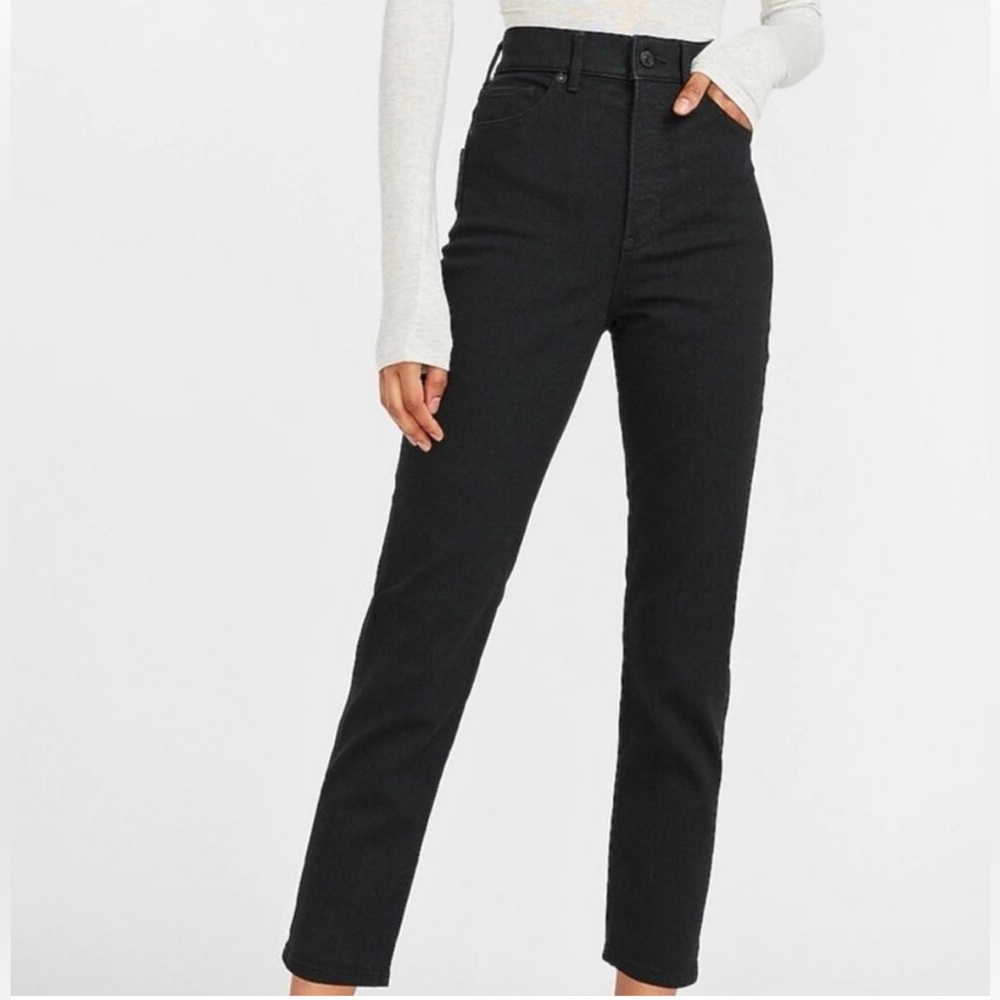 NWT EXPRESS Women's Straight Super High Rise Black Jeans